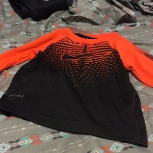 2 Nike thermal long sleeve