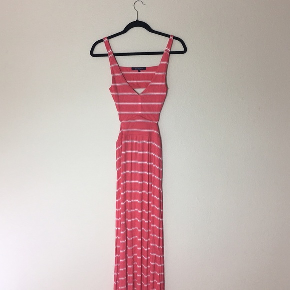 🚨CLEARENCE🚨Ocean Driva CORAL maxi dress