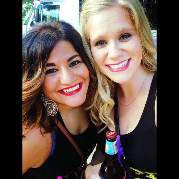 Meet your Posher, Melissa - Picture 1 of 1