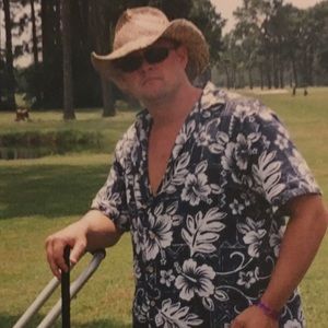 Meet your Posher, Gloria