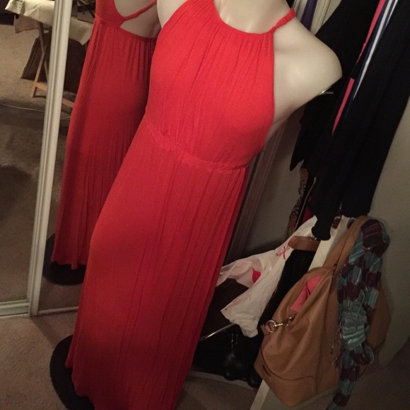 Beautiful maxi backless dress.