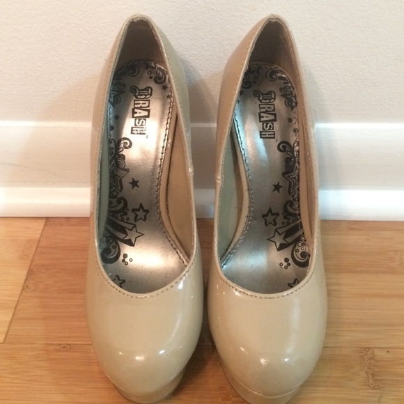 trash shoes payless