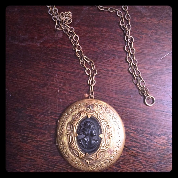 Vintage cameo locket
