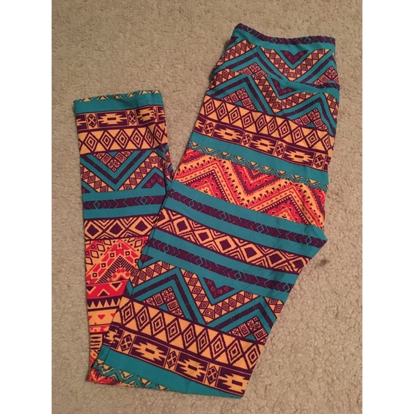 NWOT LulaRoe Aztec Leggings