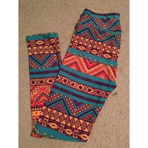 NWOT LulaRoe Aztec Leggings