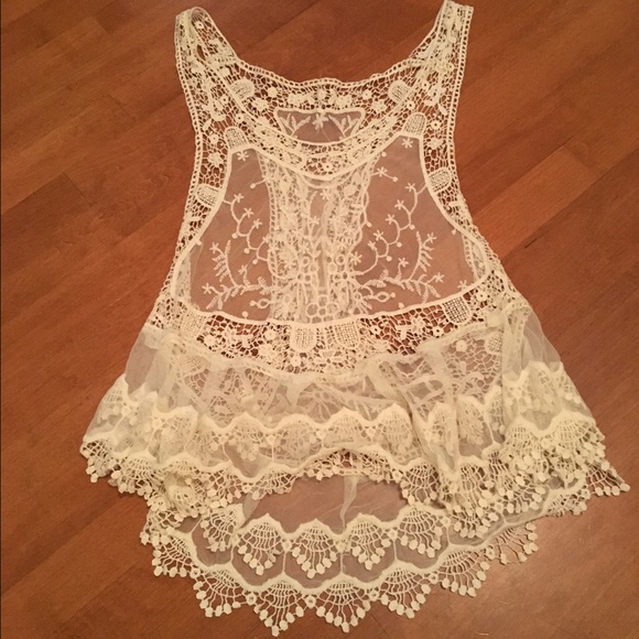 Super cute shirt/cover up
