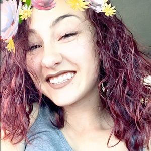 Meet your Posher, Stephanie