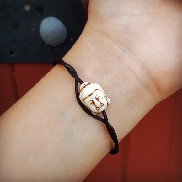 Buddha Carved Stone Sliding Knot Leather Bracelet - Picture 2 of 4