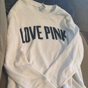 VS Pink White Crew