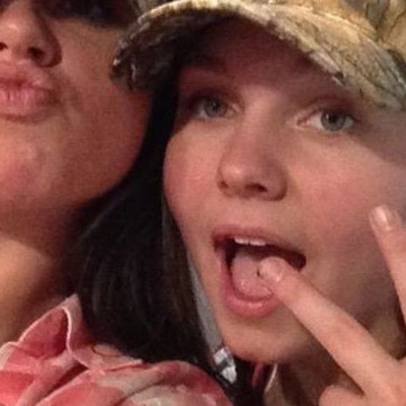 Meet your Posher, Sarah - Picture 1 of 1