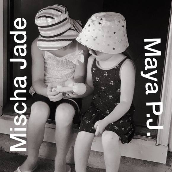 Meet your Posher, Crystal - Picture 1 of 1