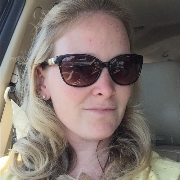 Meet your Posher, Jessica - Picture 1 of 1