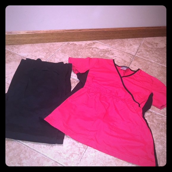 Cherokee scrub set.