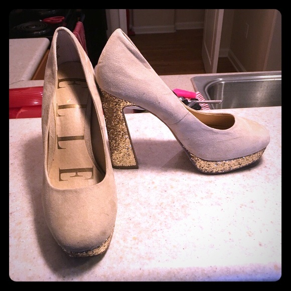 Elle nude suede and gold heels