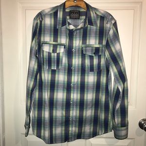 Men's plaid button up