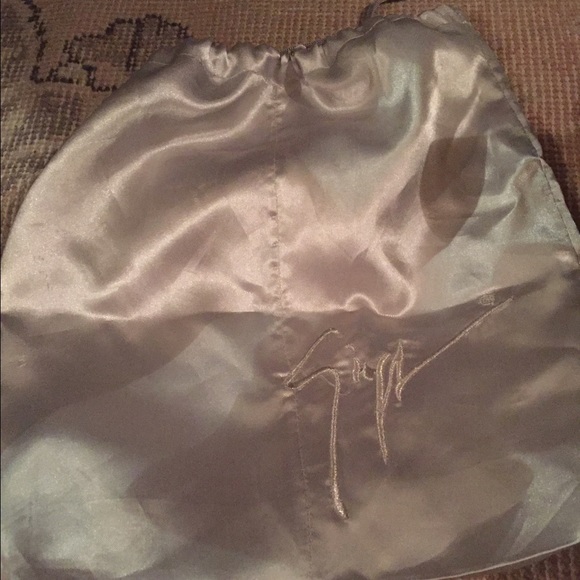 Red Python Pin Up Pumps - Picture 4 of 4