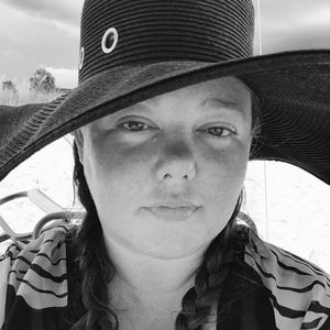 Meet your Posher, Kelli