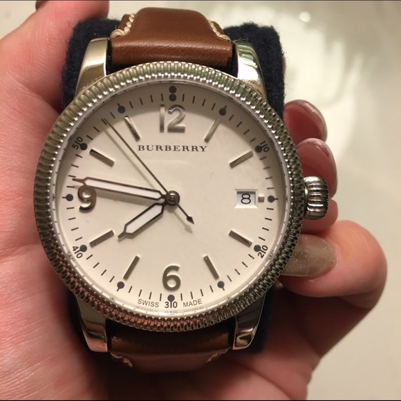 Burberry watch - Picture 4 of 4