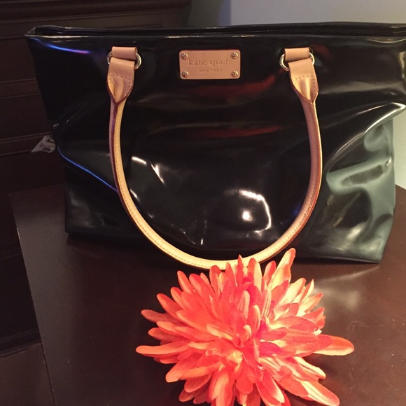 Beautiful pattern leather Kate Spade tote