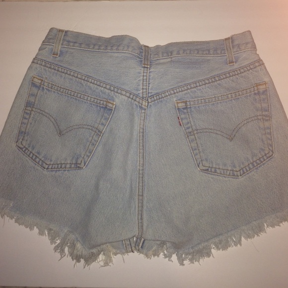 💋 501 Levis light Blue Cut-Off Shorts - Picture 3 of 3
