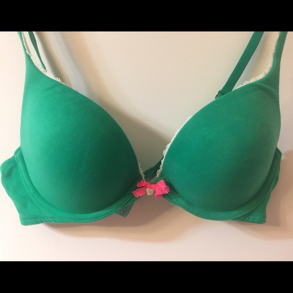 Flash Sale! Body By Victoria Push-Up Bra
