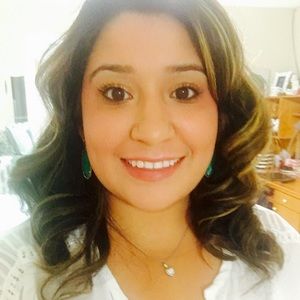 Meet your Posher, Christy