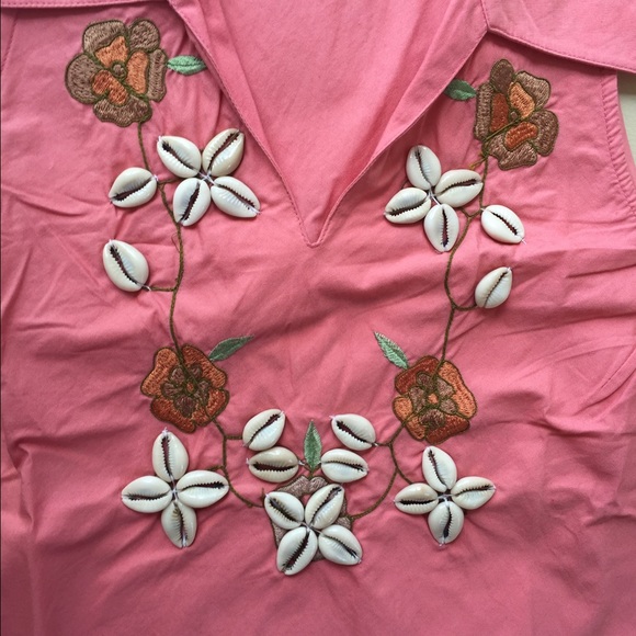Beautiful top! - Picture 2 of 4