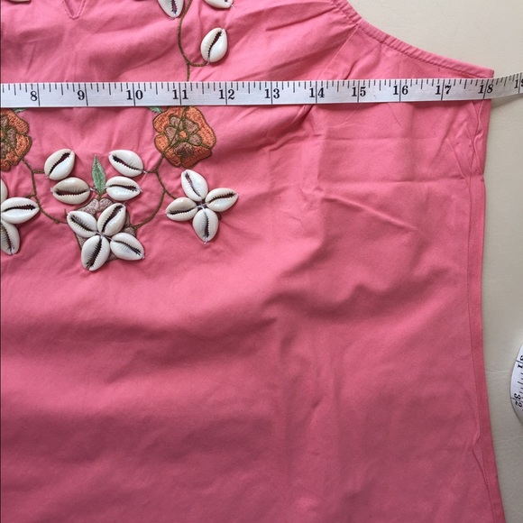 Beautiful top! - Picture 3 of 4