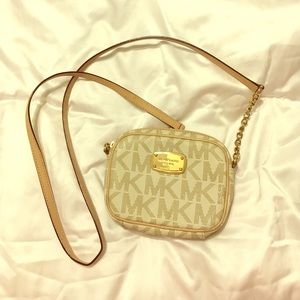 Michael Kors purse