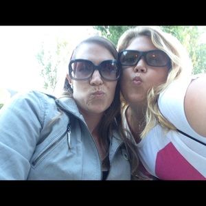 Meet your Posher, Katrina