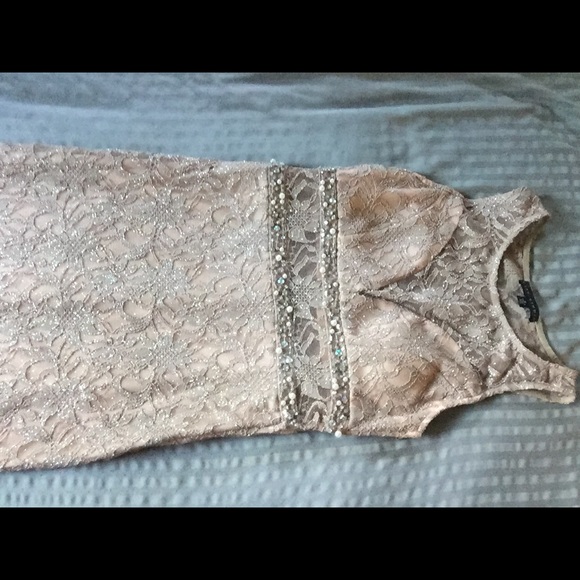 Dress - Picture 2 of 4