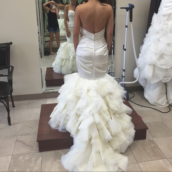 Wedding gown by Winnie Couture - Picture 2 of 3