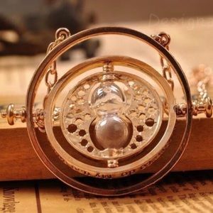 Jewelry - Harry Potter time turner spinning necklace Jewelry - Harry Potter time turner spinning necklace
