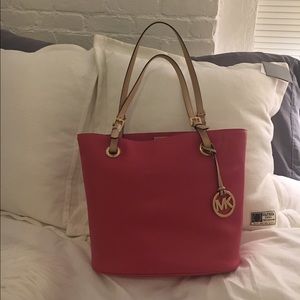 NEW Michael Kors tote 👛