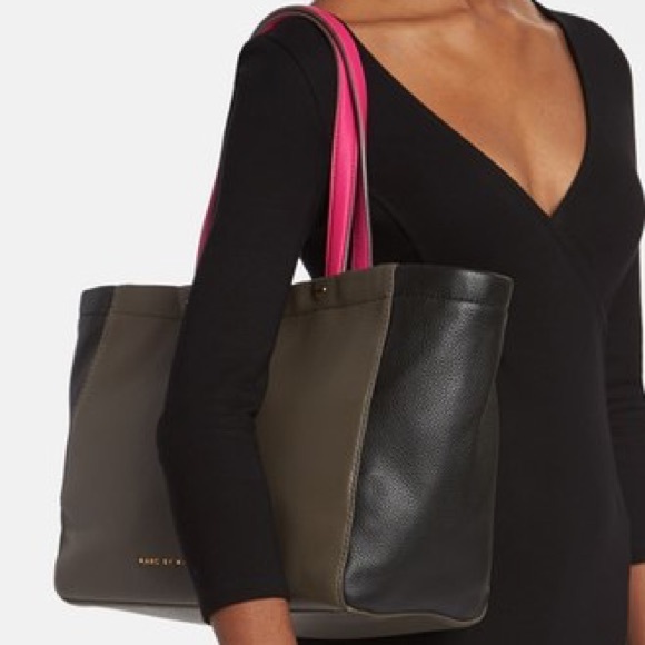 What's the T tote in great condition