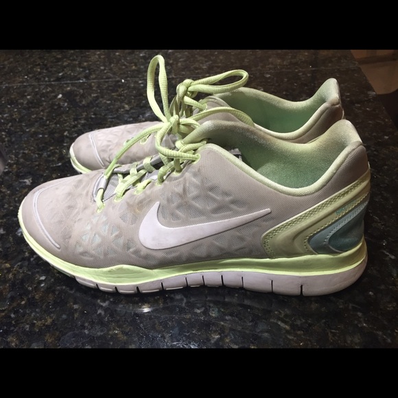 Nike free sneakers - grey and lime green