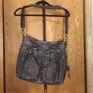 Gray leather Elliott Lucca tote perfect for fall!