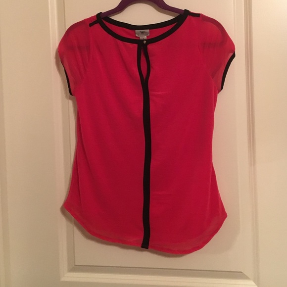 WORTHINGTON hot pink top with peep hole!