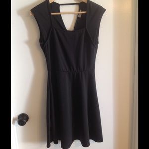 Little Black Dress, Small