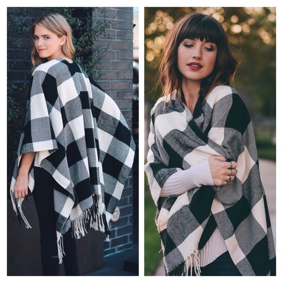 Accessories - Classic Buffalo Check Tassel Poncho