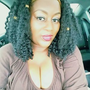 Meet your Posher, Pamela