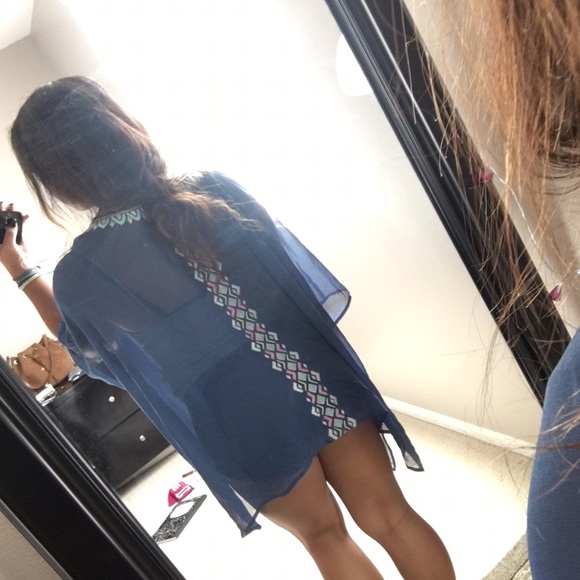 Kimono - Picture 2 of 3