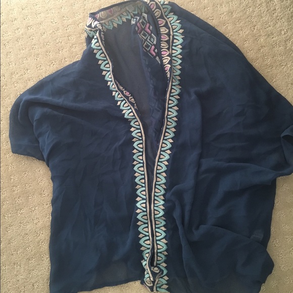 Kimono - Picture 3 of 3