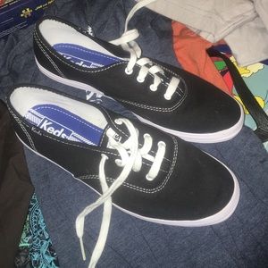 ✔️Black and White Keds Sneakers✔️