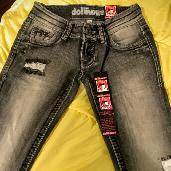 NWT Dollhouse Distressed Jeans size 0