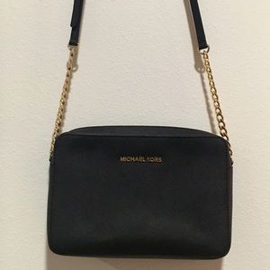 Jet Set Cross Body Bag Large Crossbody - Black