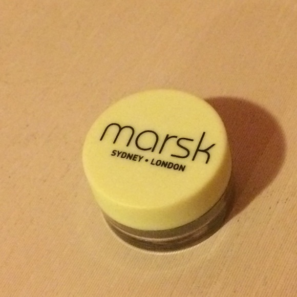 Marsk eyeshadow pigment in mudcake