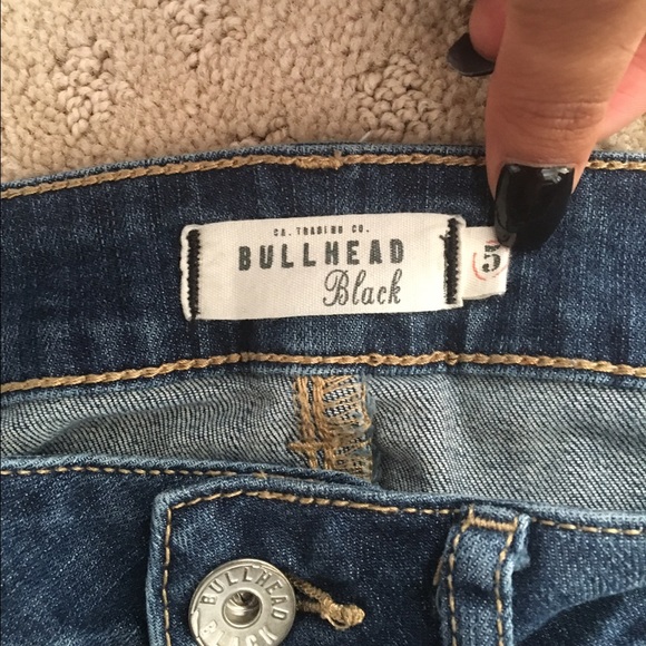 Blue Jeans - Picture 3 of 4