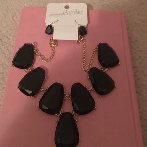 Necklace /earrings