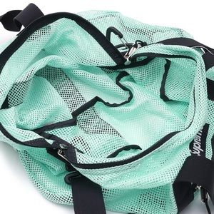 Supreme Bags - Supreme Lightweight Mesh Duffle Bag Supreme Bags - Supreme Lightweight Mesh Duffle Bag